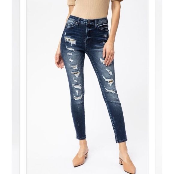 Kancan High Rise Distressed Leopard Patch Jeans NWT - Picture 1 of 9